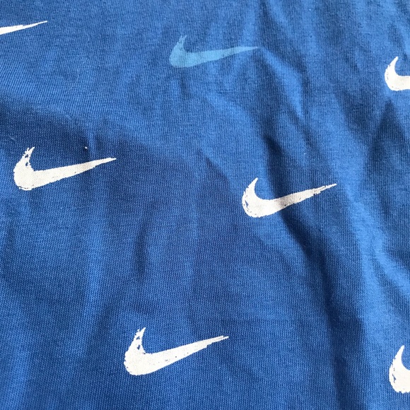 Nike swoosh crop tank - Picture 4 of 4
